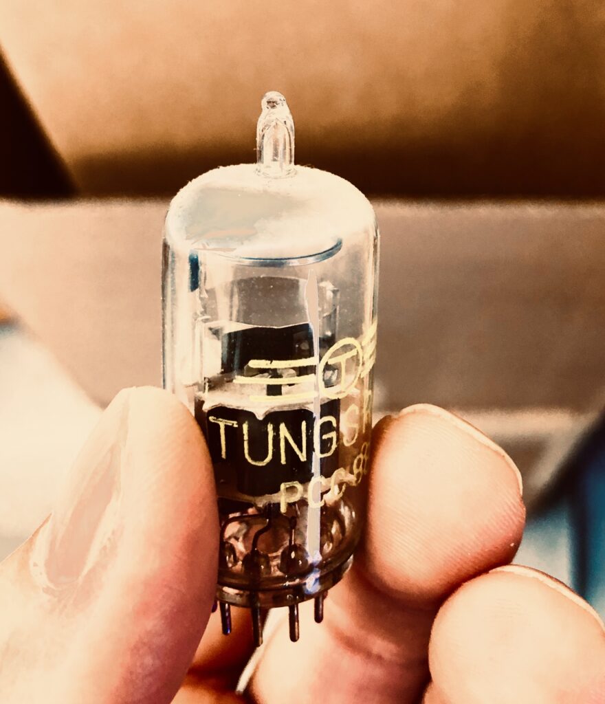 Vacuum tube